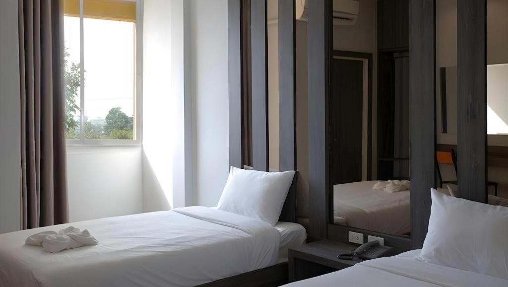 B2 Buriram Boutique And Budget Hotel Extérieur photo