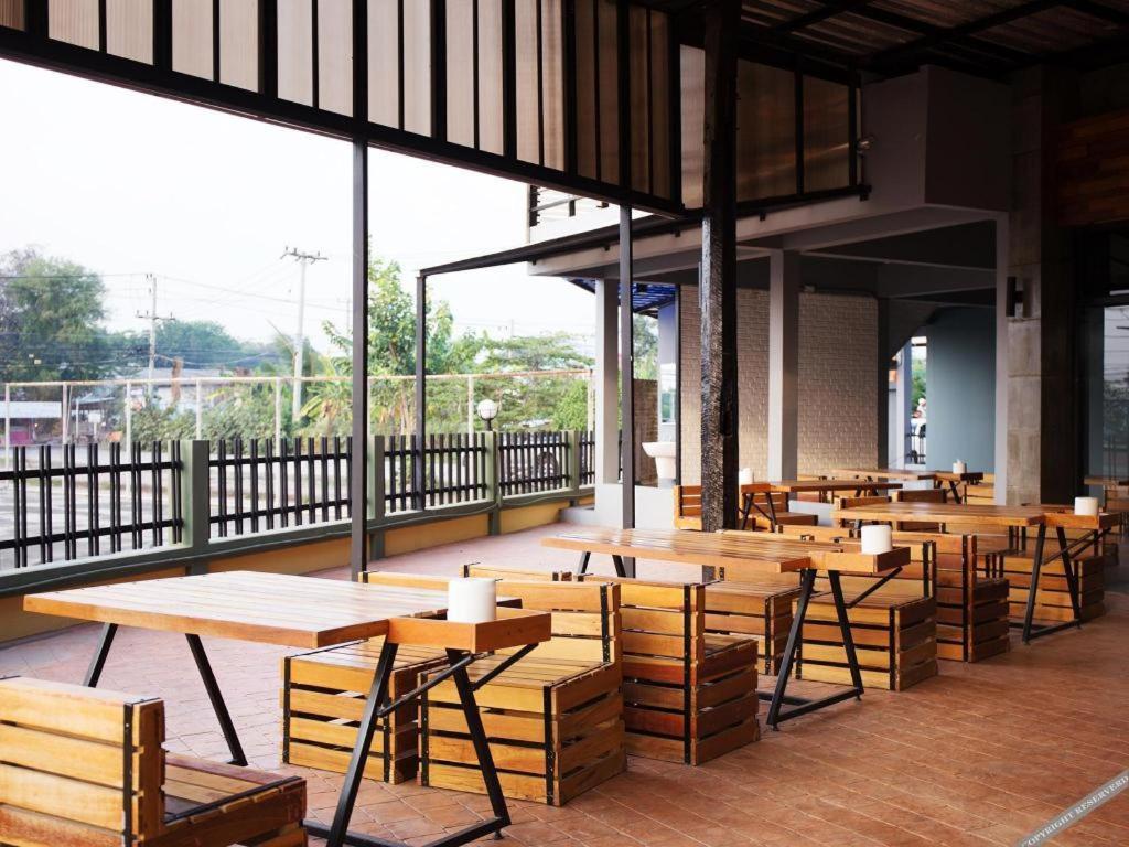 B2 Buriram Boutique And Budget Hotel Extérieur photo
